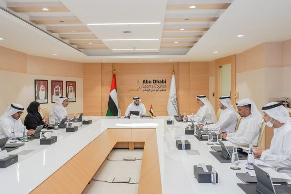Sheikh Nahyan bin Zayed chairs members meeting of Abu Dhabi Sports Council