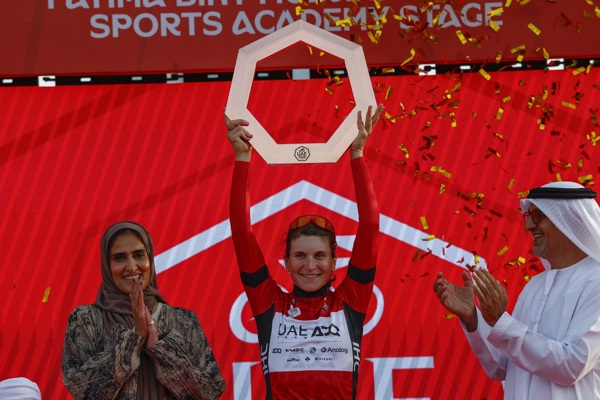 ELISA LONGO BORGHINI WRITES AGAIN HER NAME IN THE UAE TOUR WOMEN HISTORY